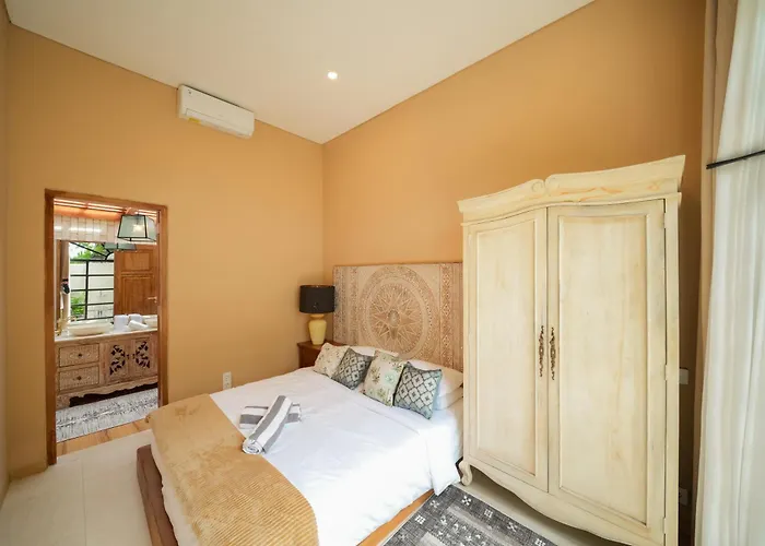 Spacious 2 Bedroom Cozy, Quiet & Comfortable With A Private Pool Jimbaran (Bali)