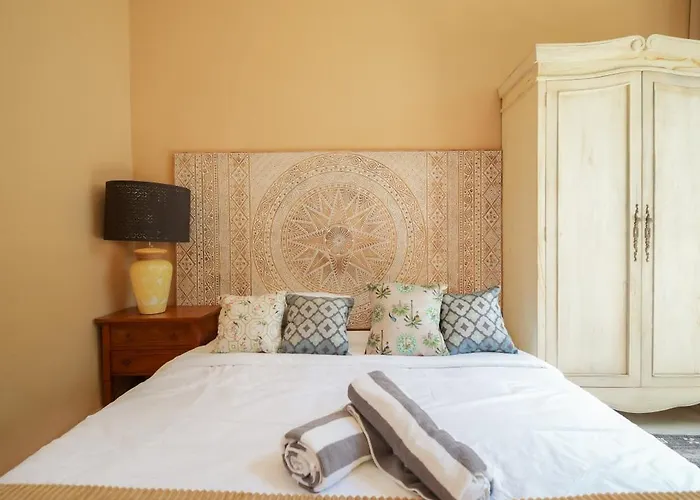 Spacious 2 Bedroom Cozy, Quiet & Comfortable With A Private Pool Villa Jimbaran (Bali)