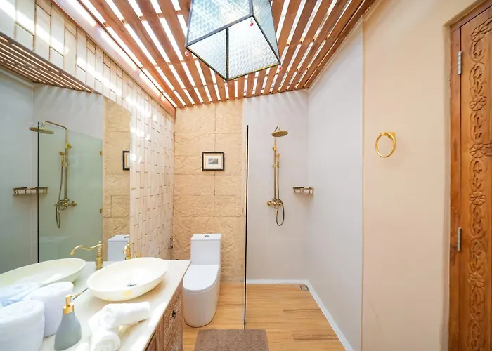 Spacious 2 Bedroom Cozy, Quiet & Comfortable With A Private Pool