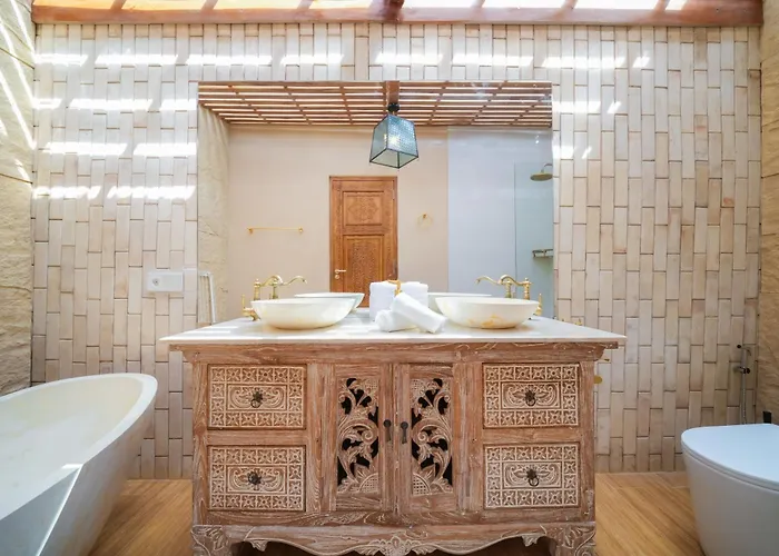 Spacious 2 Bedroom Cozy, Quiet & Comfortable With A Private Pool Villa