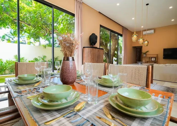 Spacious 2 Bedroom Cozy, Quiet & Comfortable With A Private Pool