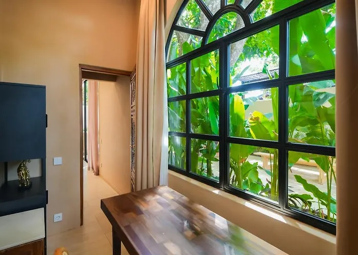 Spacious 2 Bedroom Cozy, Quiet & Comfortable With A Private Pool *