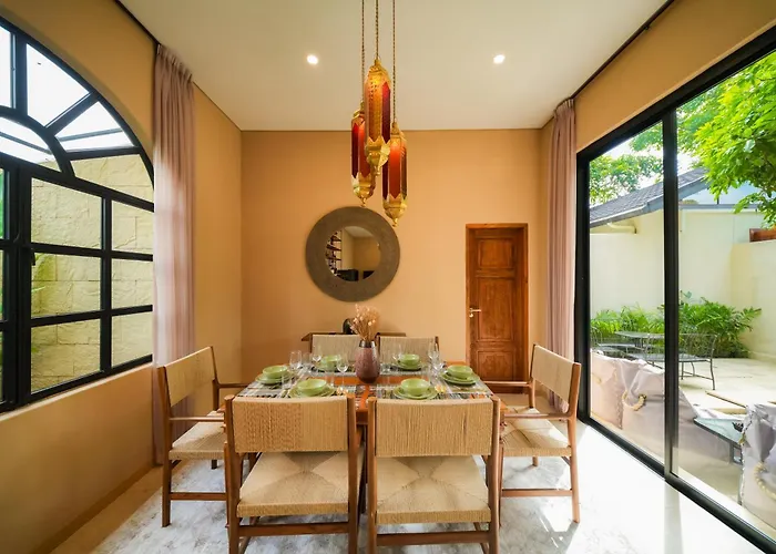 Spacious 2 Bedroom Cozy, Quiet & Comfortable With A Private Pool