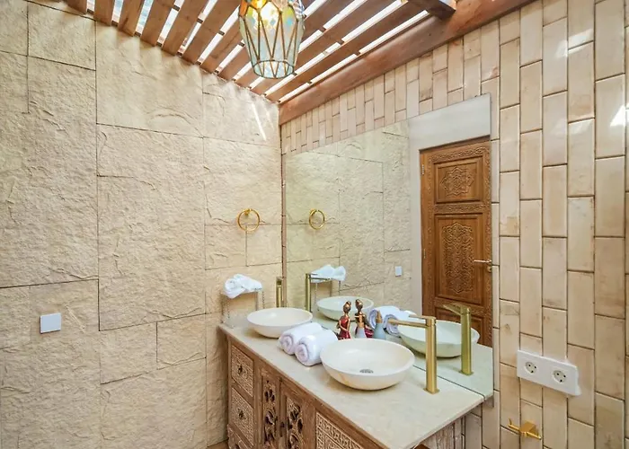 Spacious 2 Bedroom Cozy, Quiet & Comfortable With A Private Pool Jimbaran (Bali)