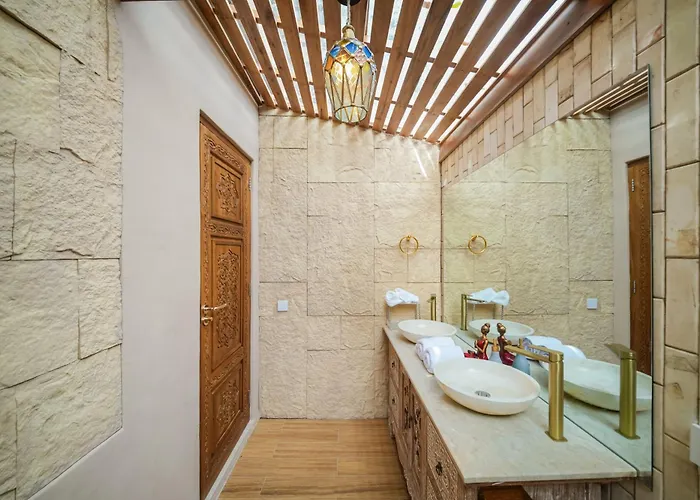 Spacious 2 Bedroom Cozy, Quiet & Comfortable With A Private Pool Jimbaran (Bali)